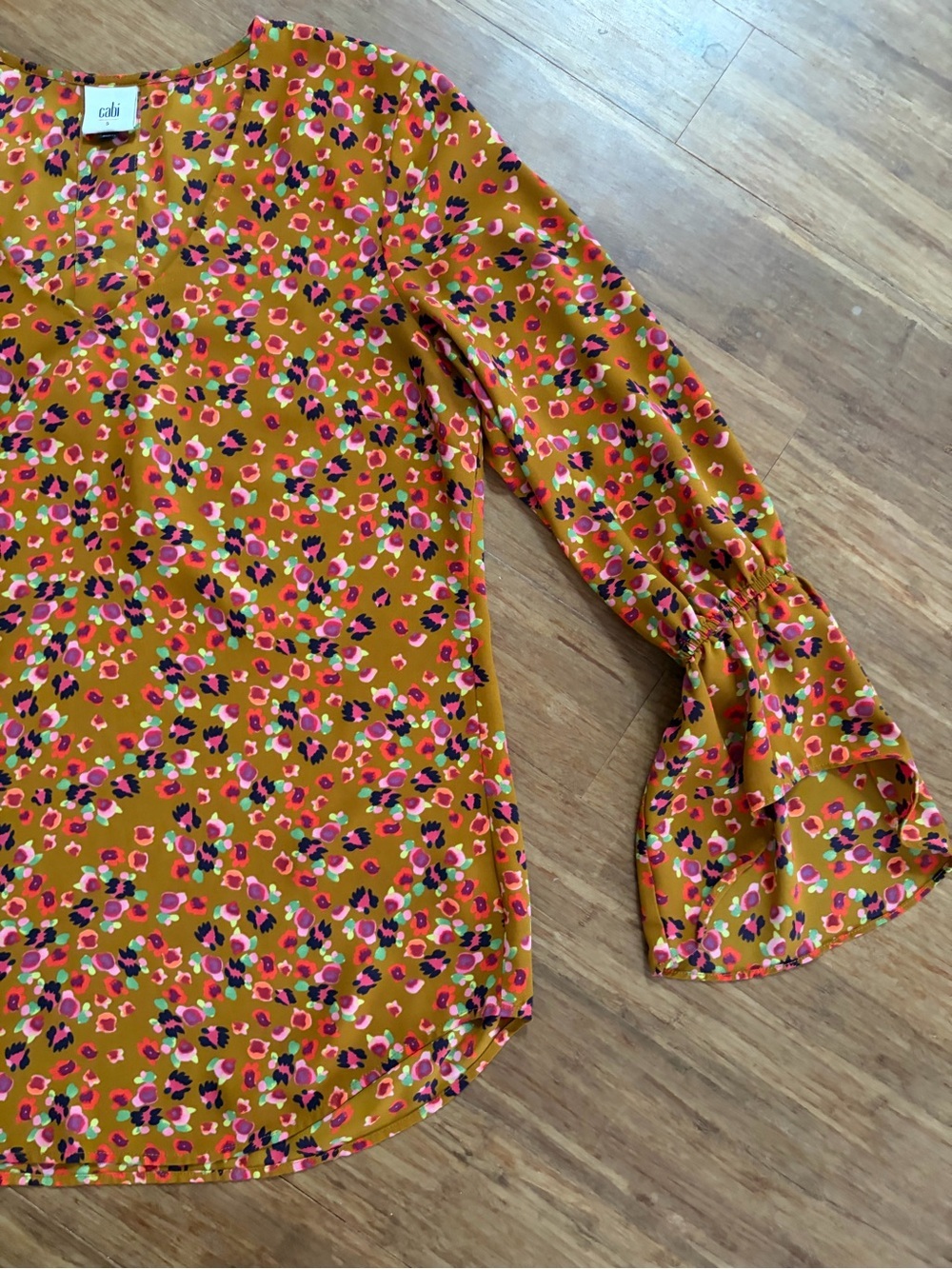 Cabi Burnished Blouse, sz S - Picture 4 of 5